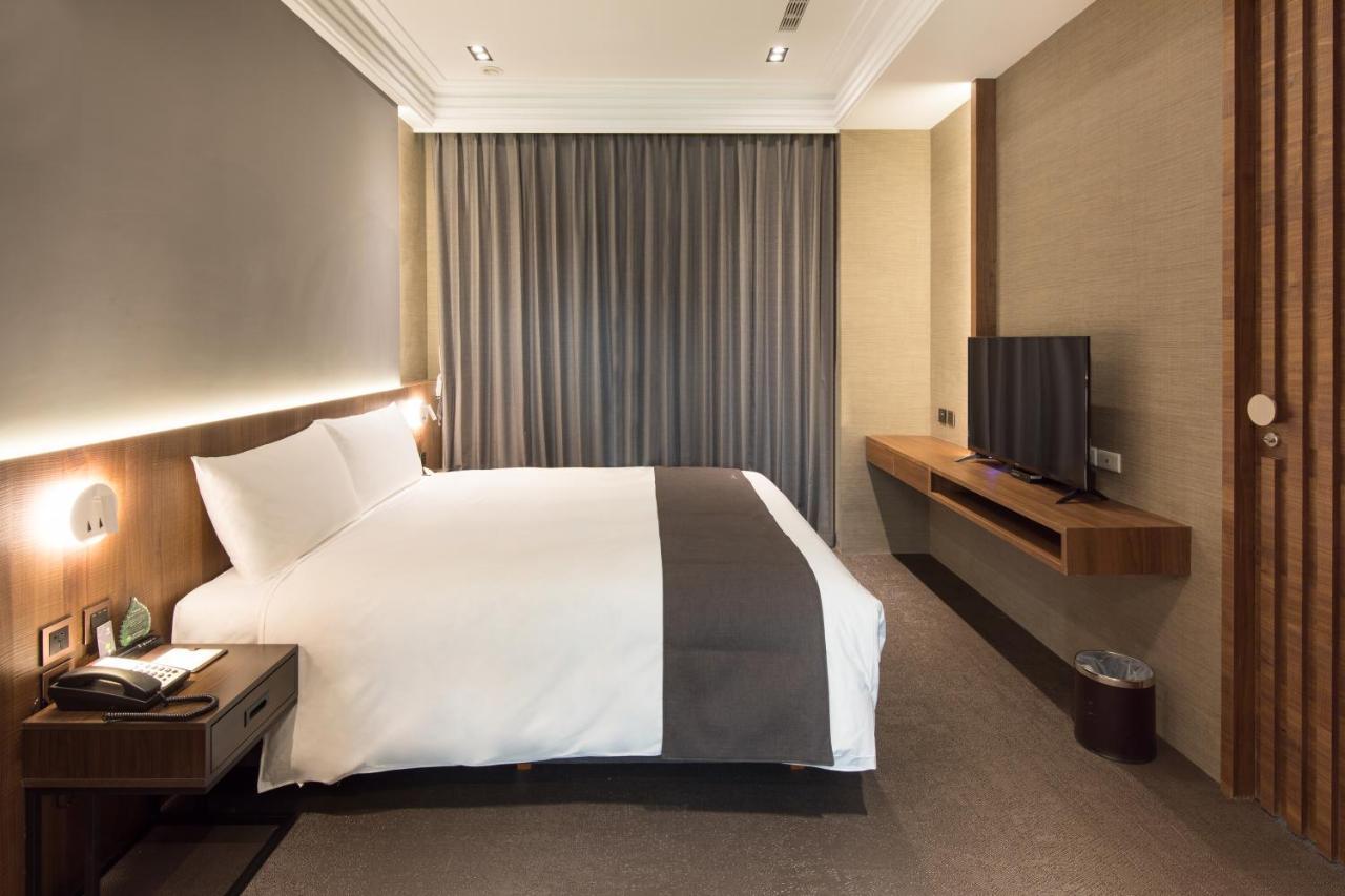 He-Jia Hotel Miaoli Eksteriør bilde