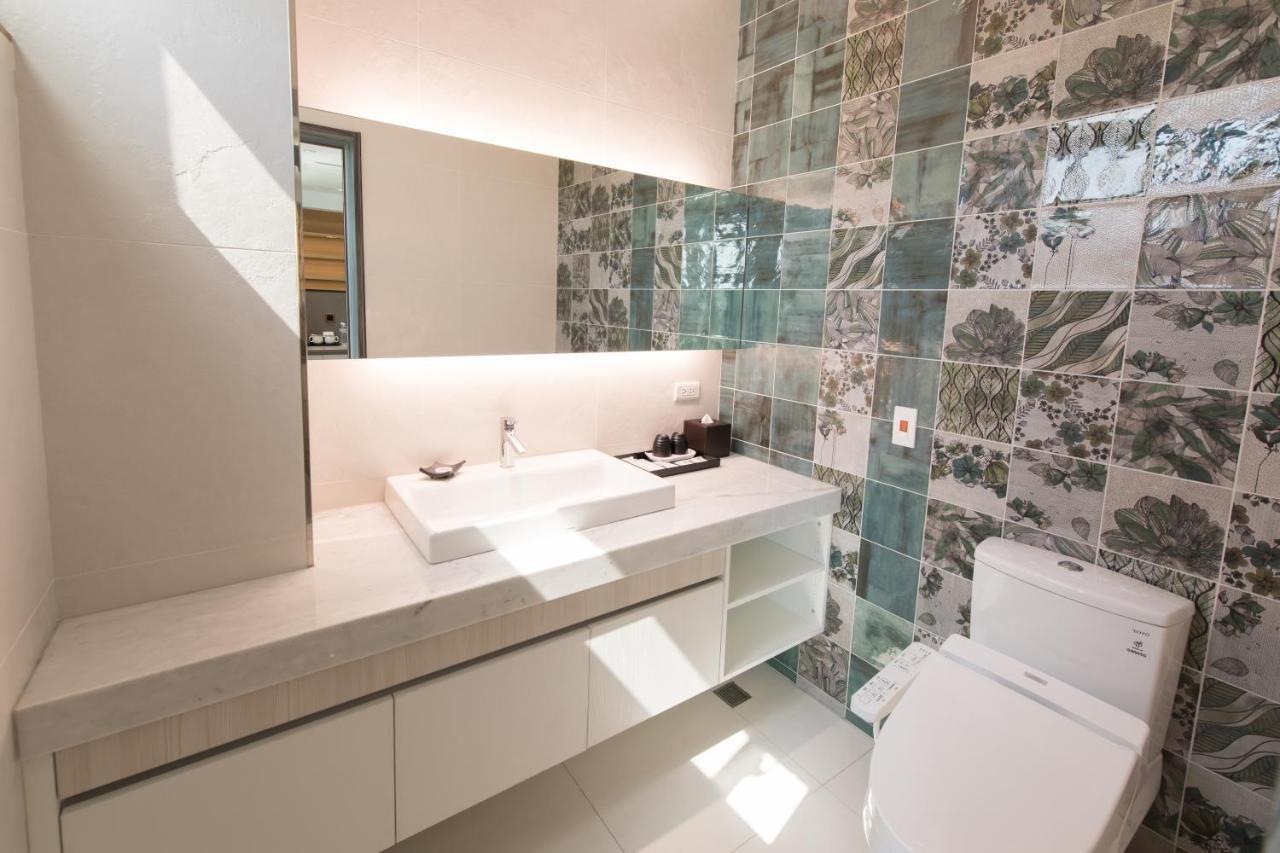 He-Jia Hotel Miaoli Eksteriør bilde